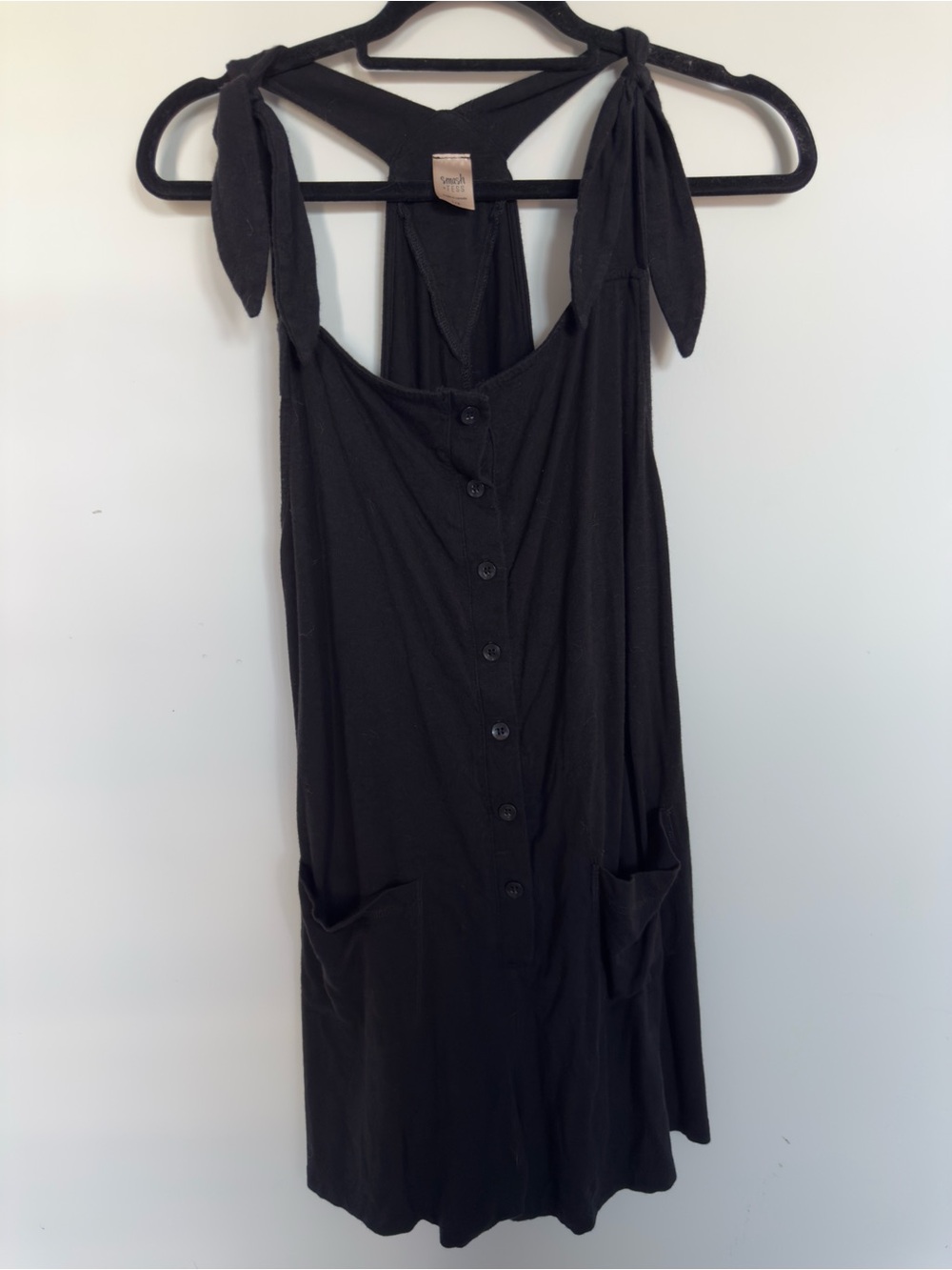 Smash + Tess Black Tie-Shoulder Button Front Short Overalls L